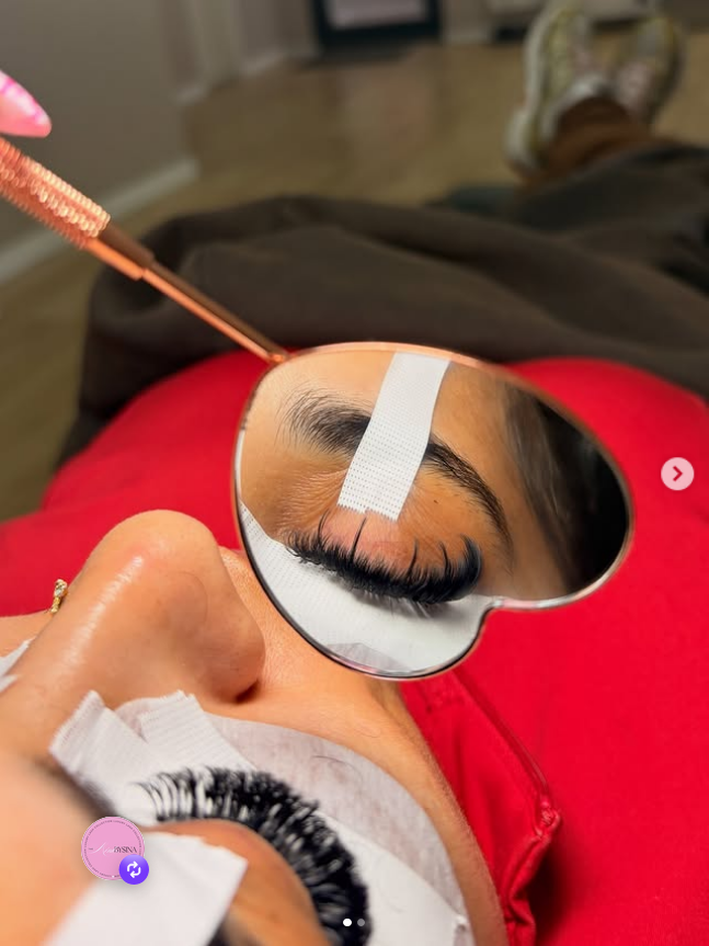 Mega Volume Lash Extensions